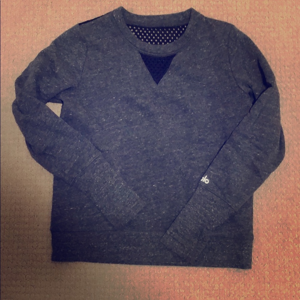 Alo yoga crew w mesh back.